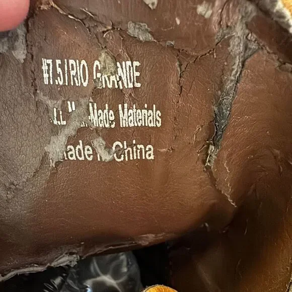 Very Volatile Western Cowboy Boots Womens 7.5 Heeled Tan Faux Leather Distressed - Picture 6 of 8